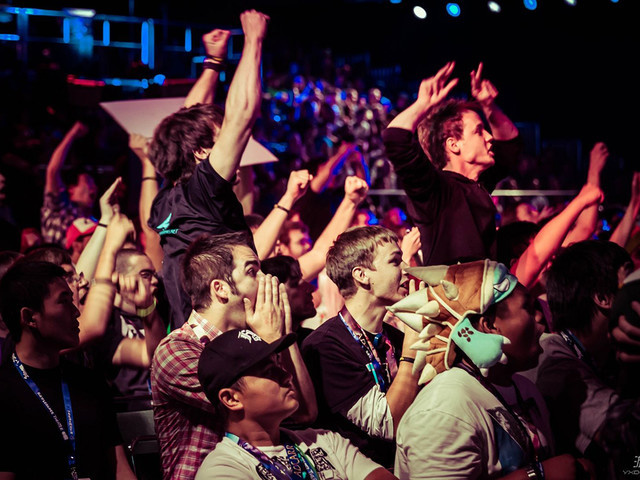 尤其是在紧 尤其是在紧