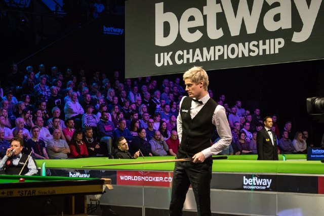 一是控制信 一是控制信